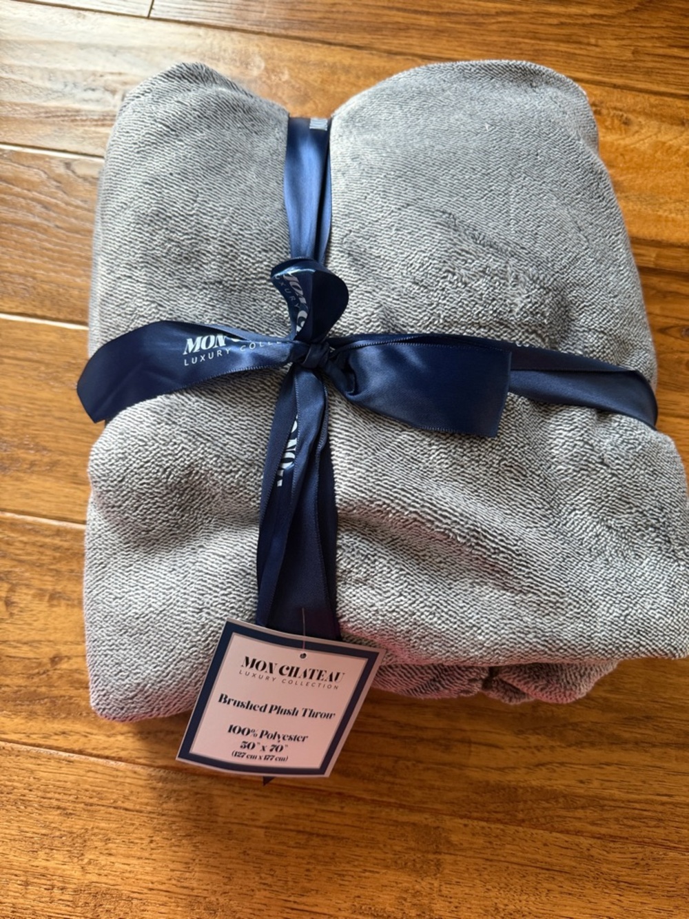 Chateau Brushed Plush Throw - Gray with Navy Ribbon